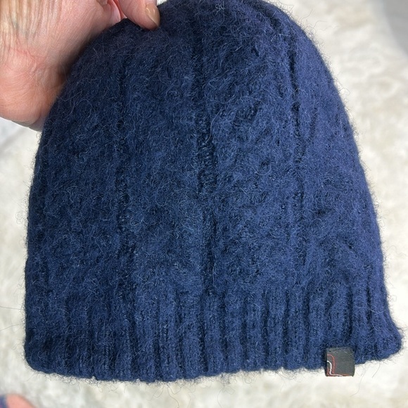 Artesanias Pelo de Oro 100% Alpaca Women’s Reversible Winter Hat - Picture 4 of 9